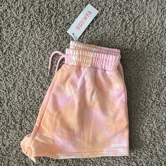 SDXWFA White Fox Sarah’s Day Pink Orange Tie Dye Lounge Shorts - Picture 1 of 3